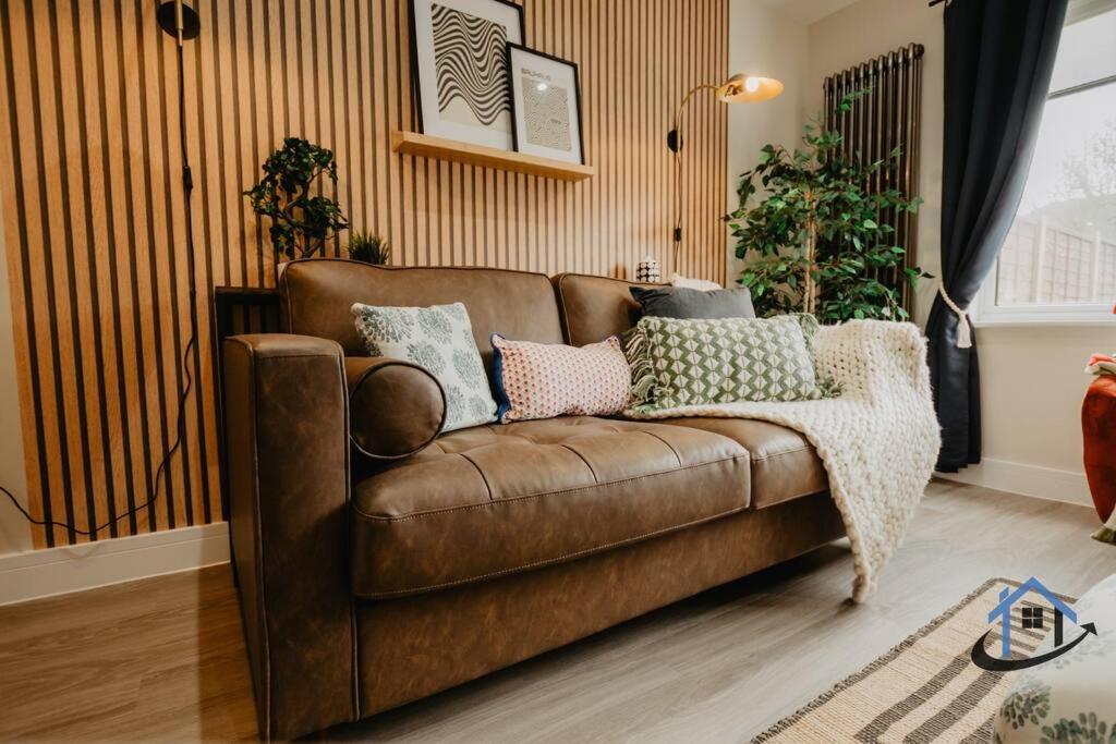 Palmer House Ground Floor With Garden Near Castle And Legoland Уиндзор Екстериор снимка